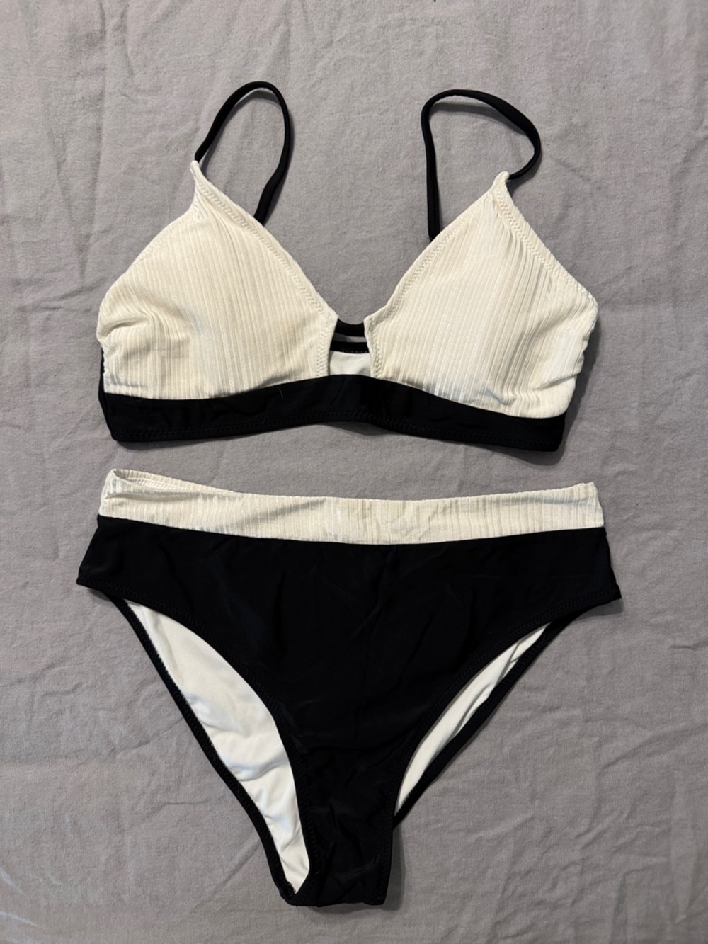 Cupshe Black and White Ribbed Two-Piece Bikini